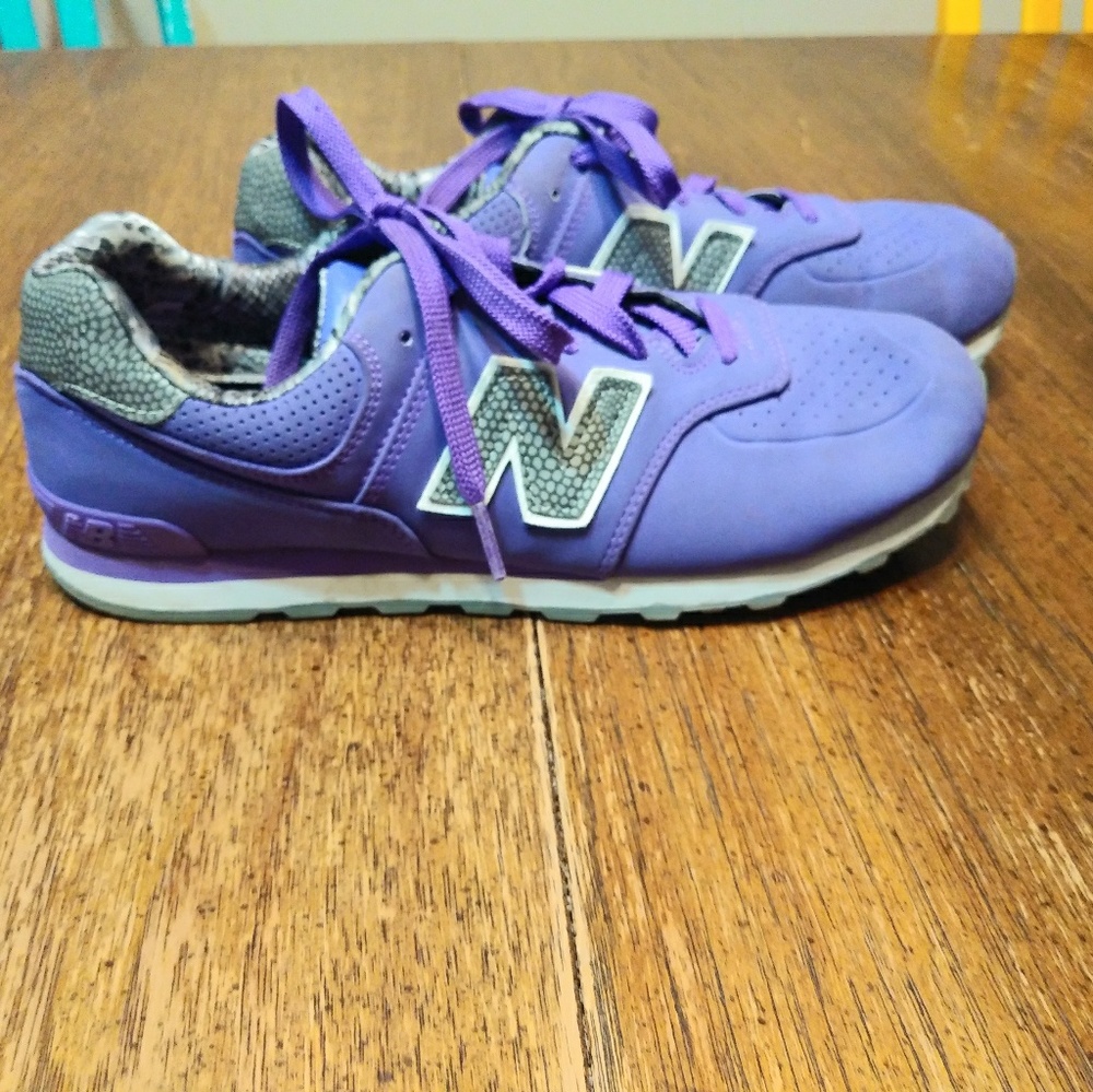 Purple & grey New Balance running shoes